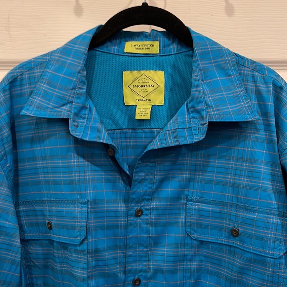 St. John’s Bay Men’s Blue and Yellow Plaid Shirt - Picture 4 of 4